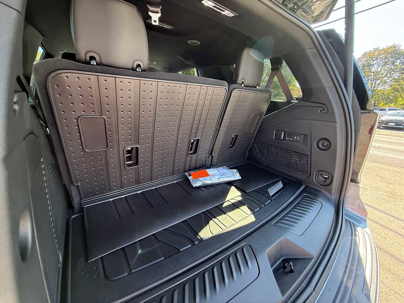 New 2026 Chevrolet Tahoe LT w/ Comfort Package image 28