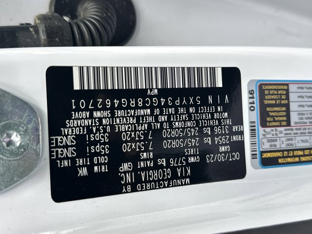 Certified 2024 Kia Telluride EX w/ EX Captain's Chair Package FWD image 39