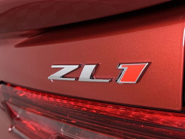 Used 2015 Chevrolet Camaro ZL1 RWD image 32