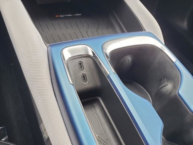 New 2026 Chevrolet Equinox EV LT image 26