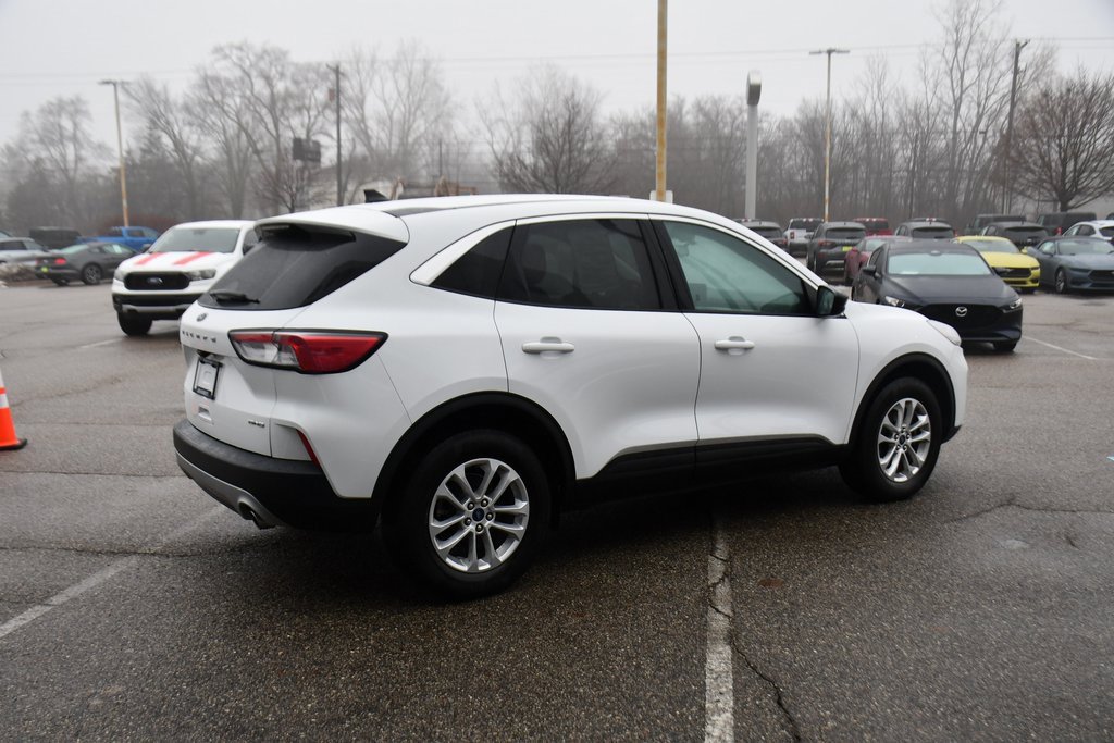 Used 2022 Ford Escape SE w/ Cold Weather Package image 7