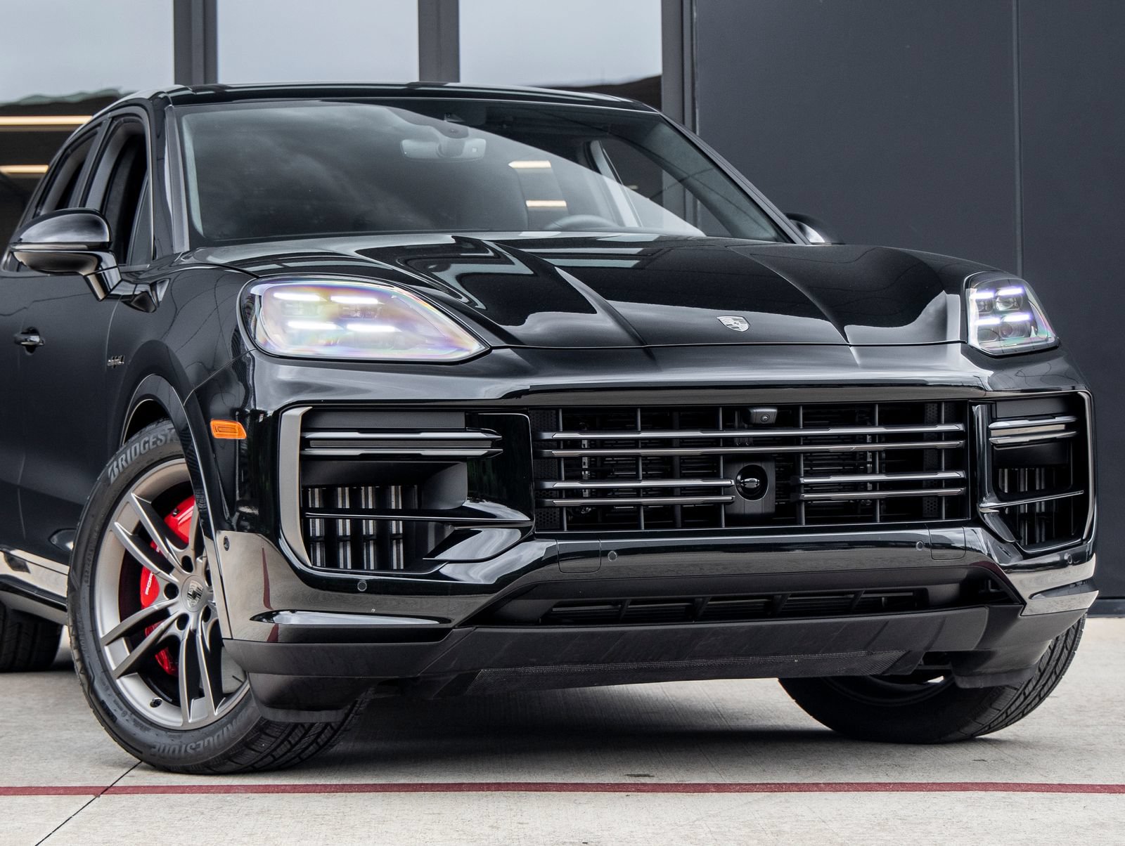 New 2025 Porsche Cayenne Turbo AWD/4WD image 9