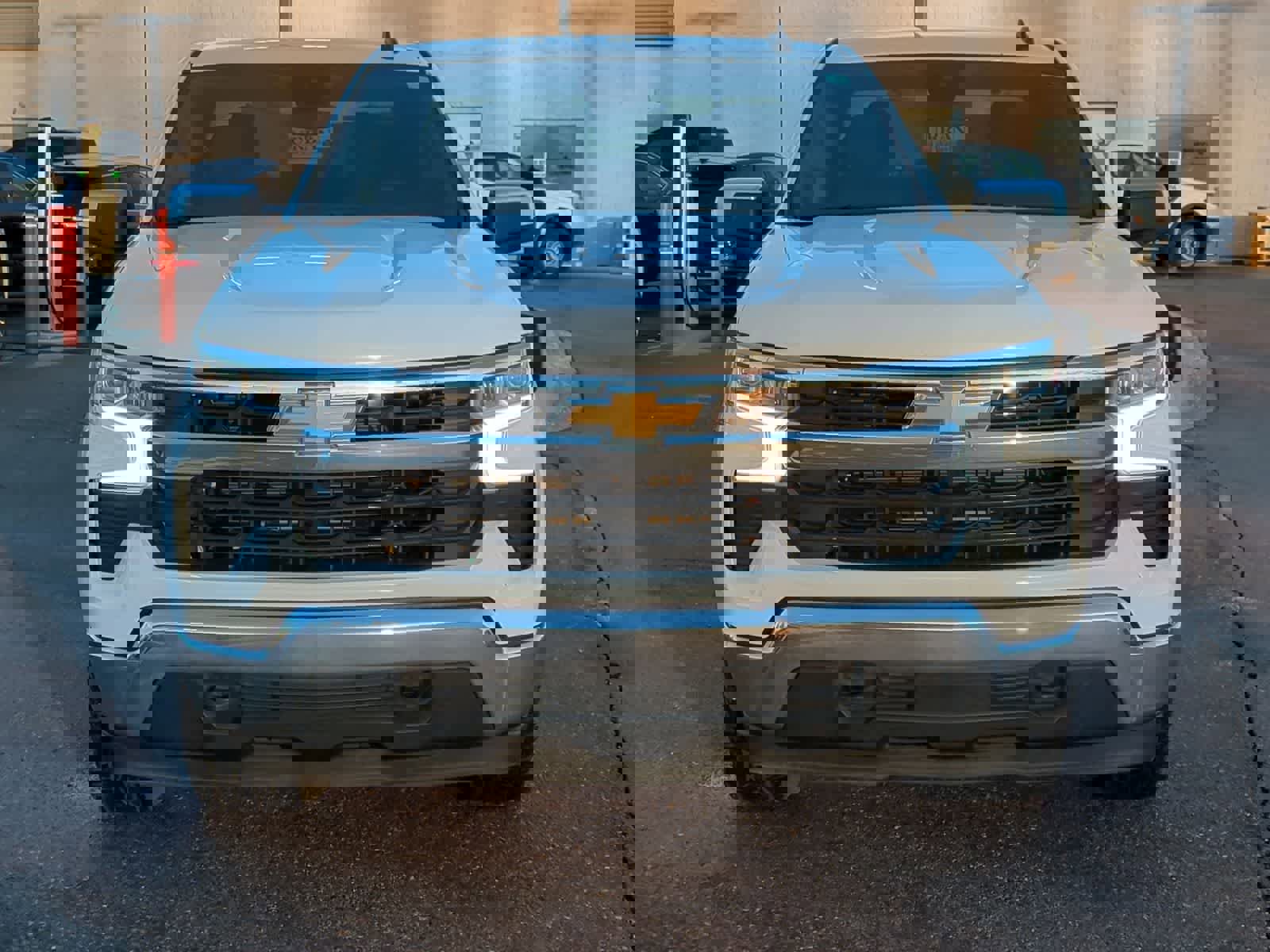 Used 2022 Chevrolet Silverado 1500 LT image 3