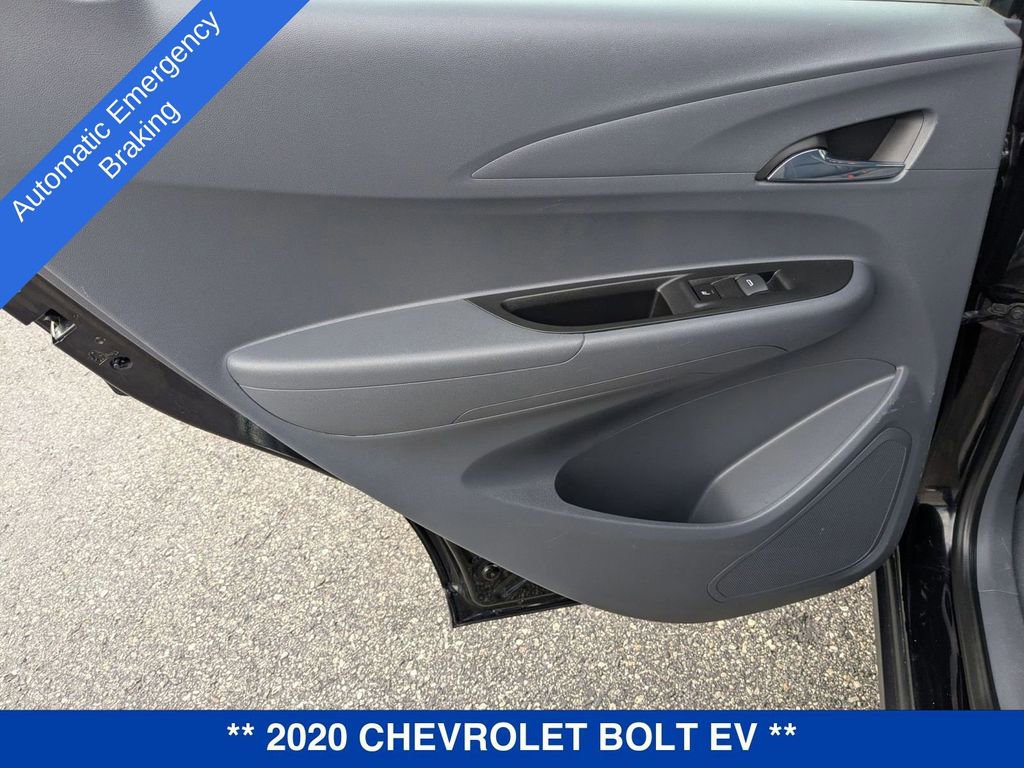 Used 2020 Chevrolet Bolt Premier w/ Infotainment Package image 29