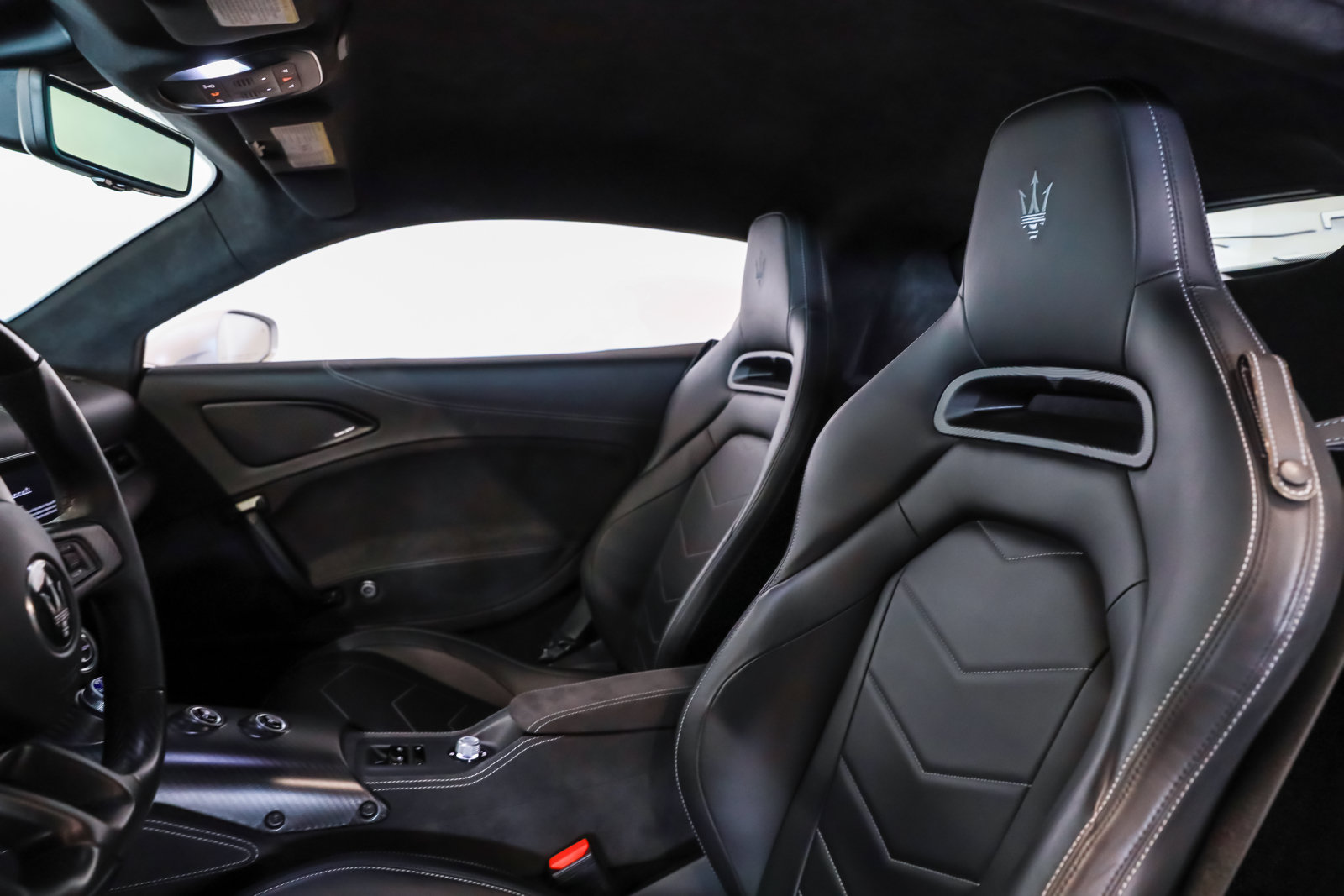 Used 2022 Maserati MC20 Coupe RWD image 38