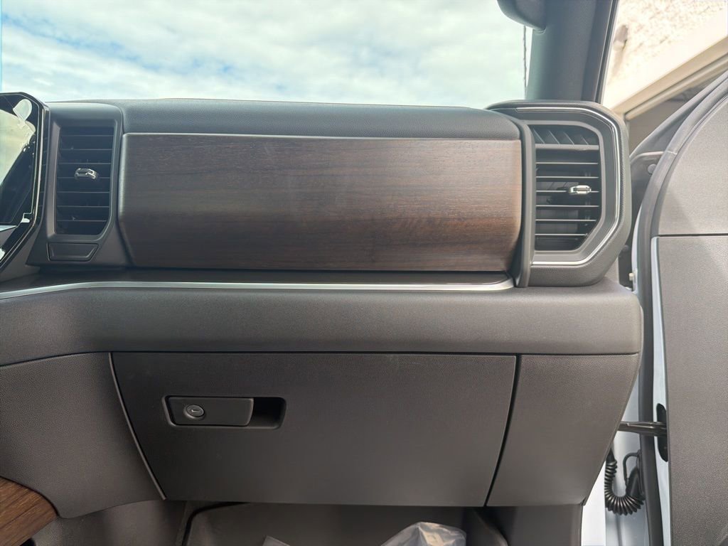 New 2026 Chevrolet Silverado 3500 High Country w/ High Country Premium Package image 25