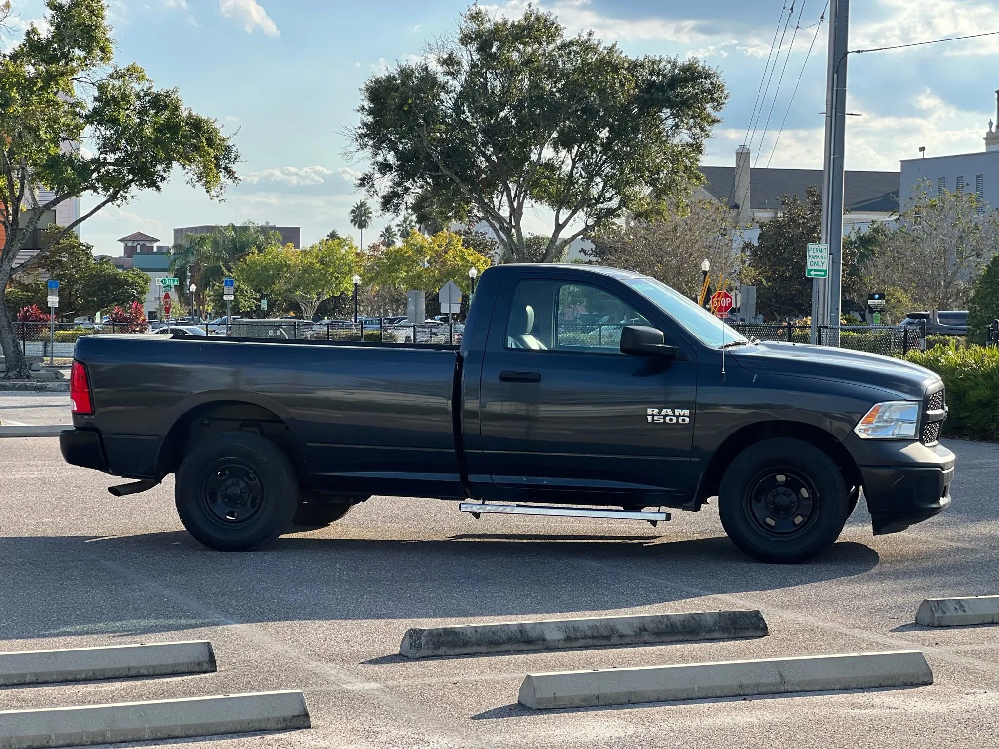 Used 2017 RAM 1500 Tradesman w/ Power & Remote Entry Group image 4