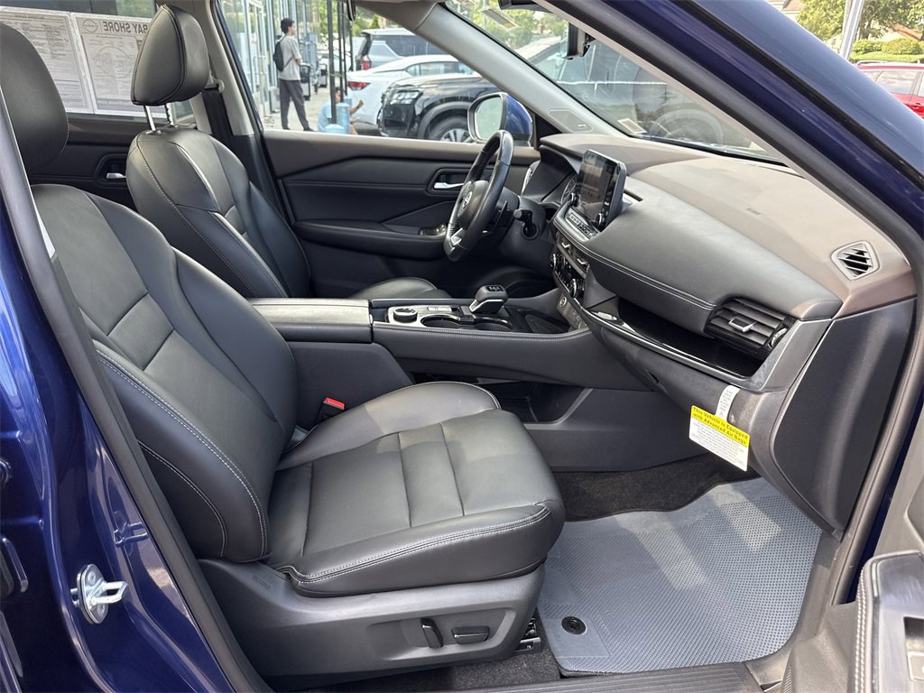 Certified 2023 Nissan Rogue SL w/ SL Premium Package image 27