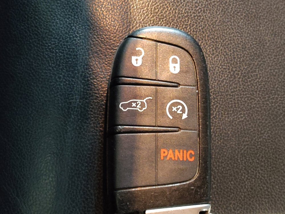 Used 2018 Jeep Grand Cherokee Limited image 32