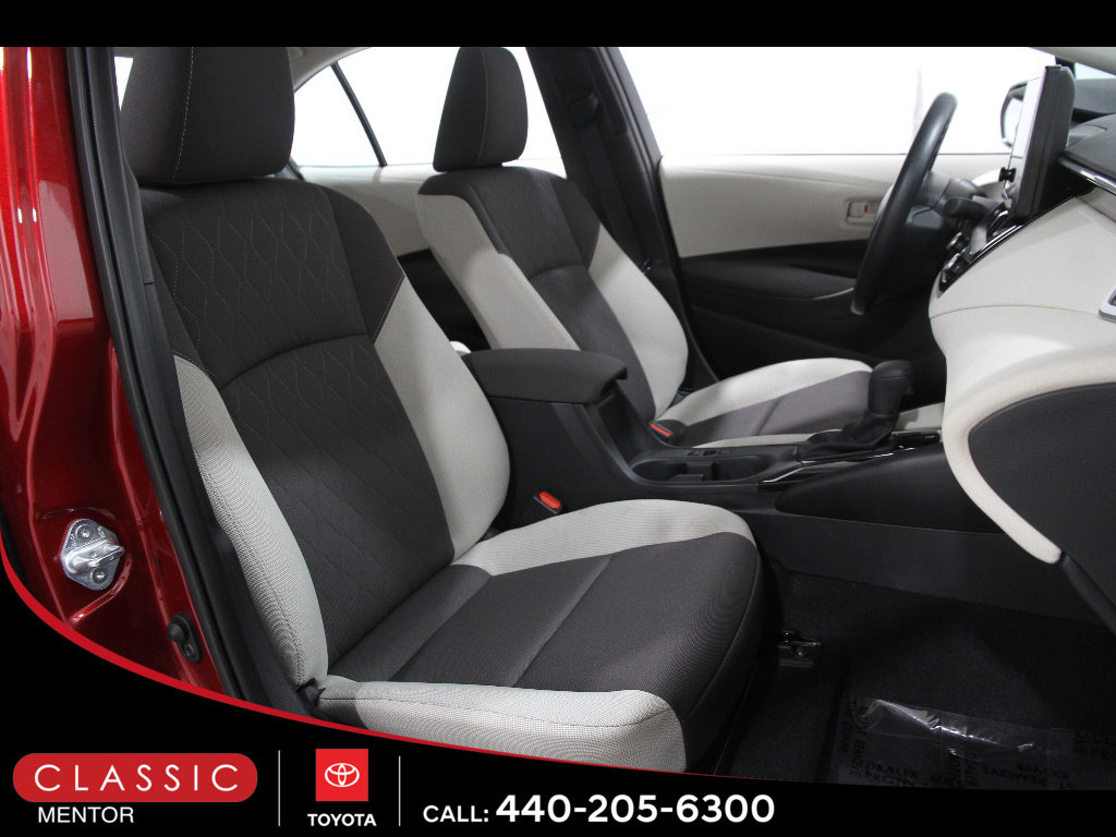 Certified 2025 Toyota Corolla LE FWD image 14