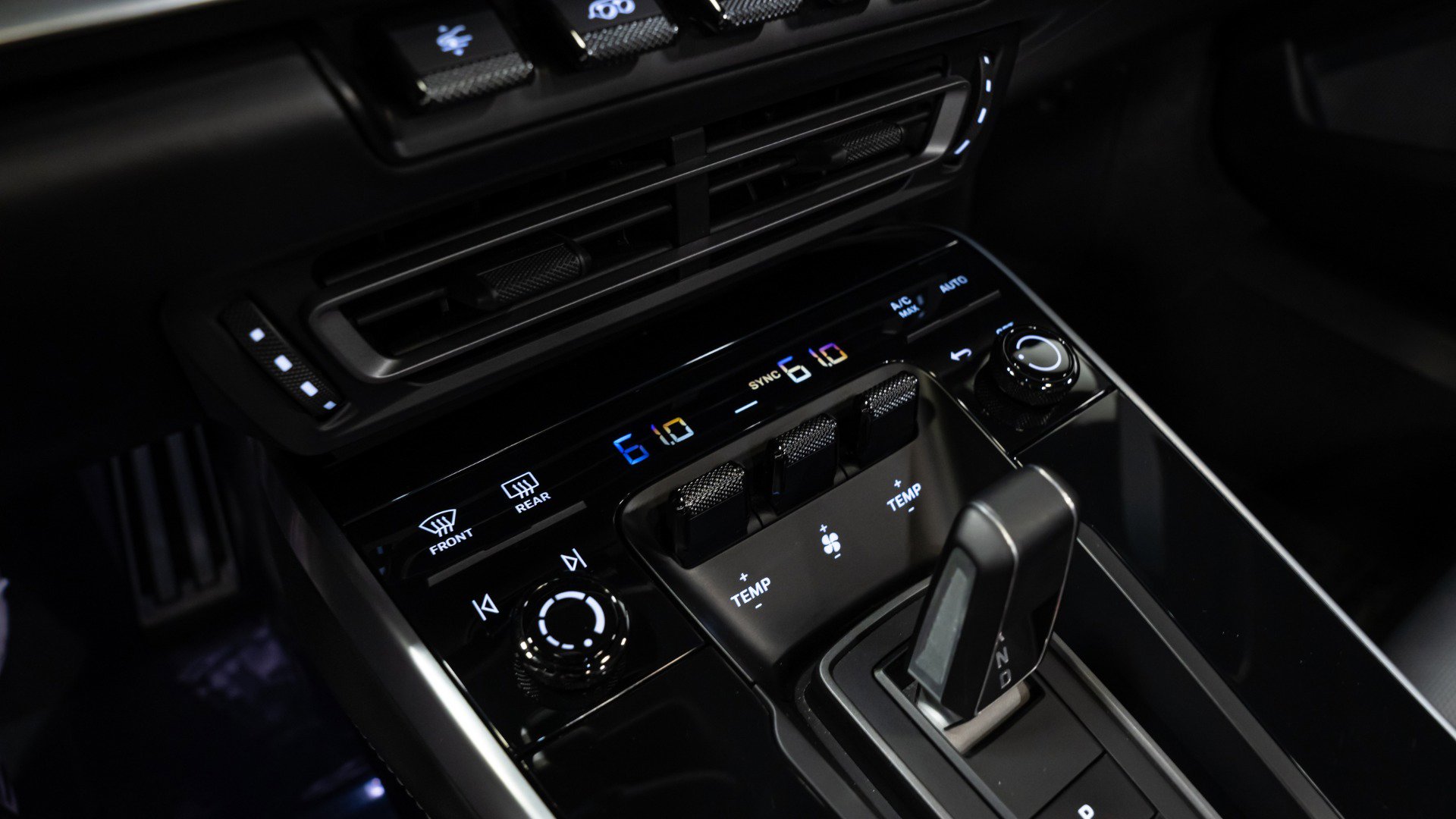 Used 2021 Porsche 911 Turbo S image 64