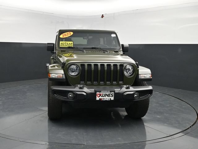 Used 2023 Jeep Wrangler Unlimited Sahara AWD/4WD image 2