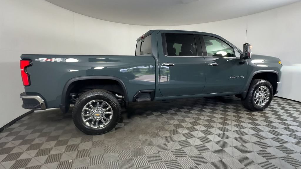 New 2026 Chevrolet Silverado 2500 LTZ w/ LTZ Convenience Package AWD/4WD image 10