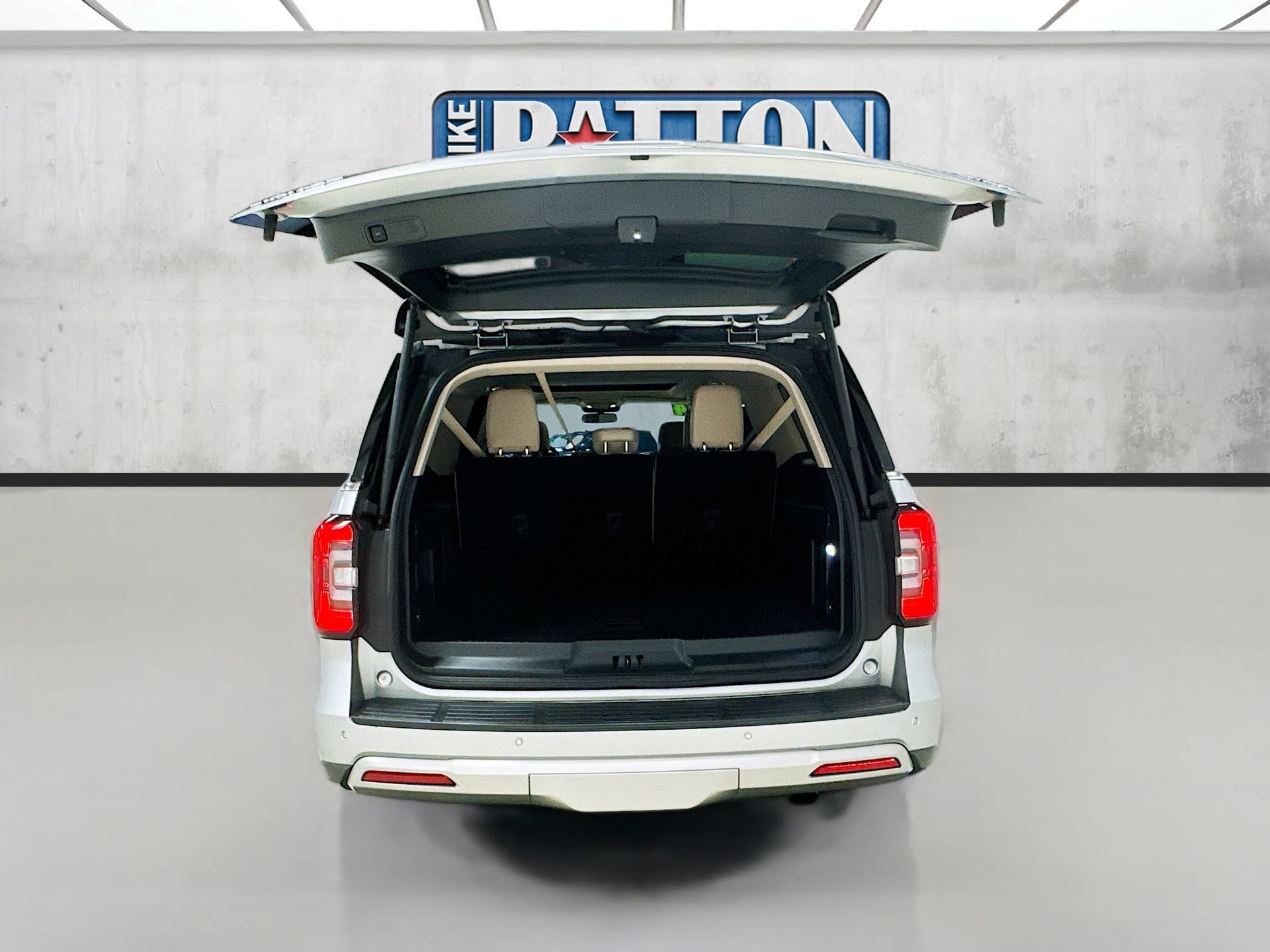 Used 2024 Ford Expedition Max Limited AWD/4WD image 28