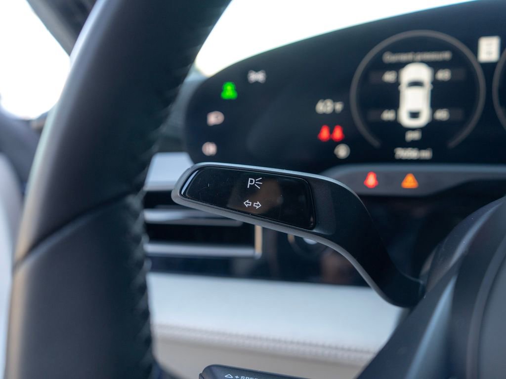 Used 2022 Porsche Taycan Turbo S image 20