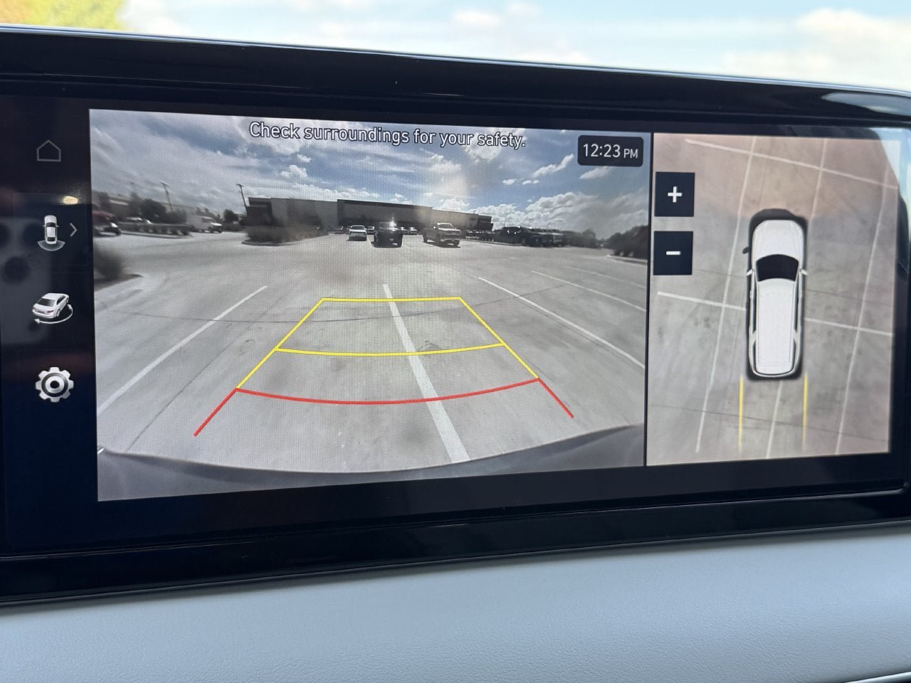 Used 2023 Hyundai Palisade SEL FWD image 17