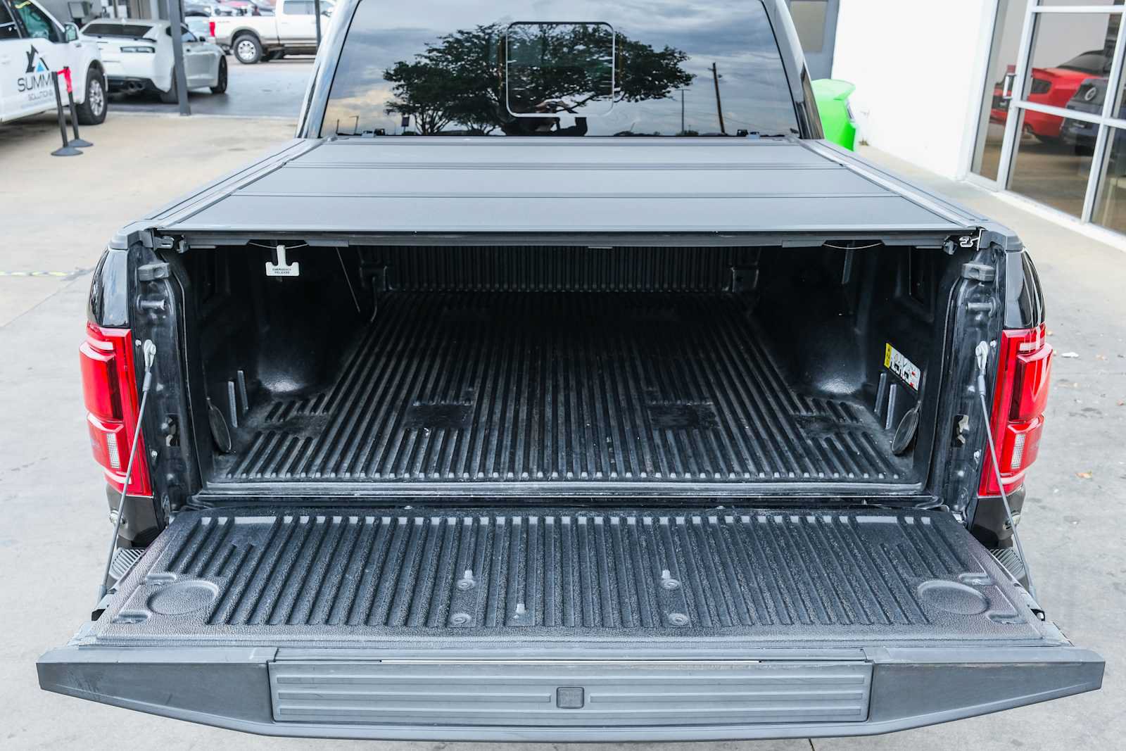Used 2019 Ford F150 Raptor w/ Equipment Group 802A Luxury AWD/4WD image 51
