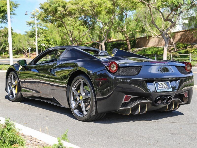 Used 2013 Ferrari 458 Spider RWD image 10