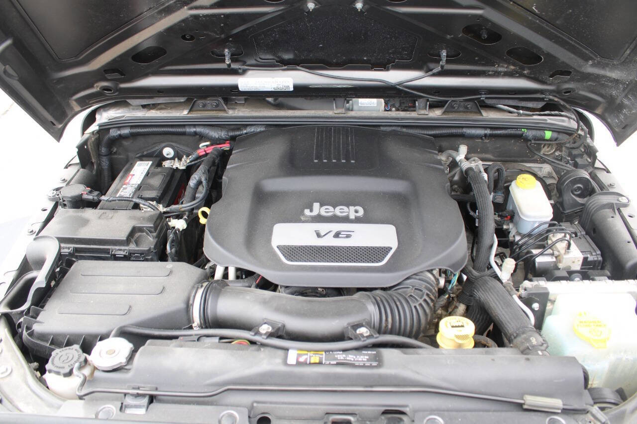 Used 2018 Jeep Wrangler Unlimited Sport S image 17