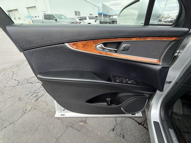 Used 2017 Lincoln MKX Reserve w/ Lincoln MKX Climate Package image 24