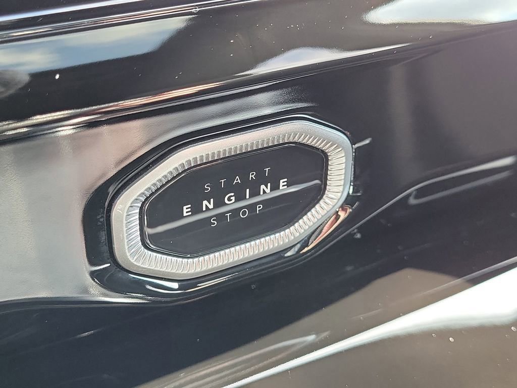 New 2026 Jeep Grand Cherokee Altitude image 33