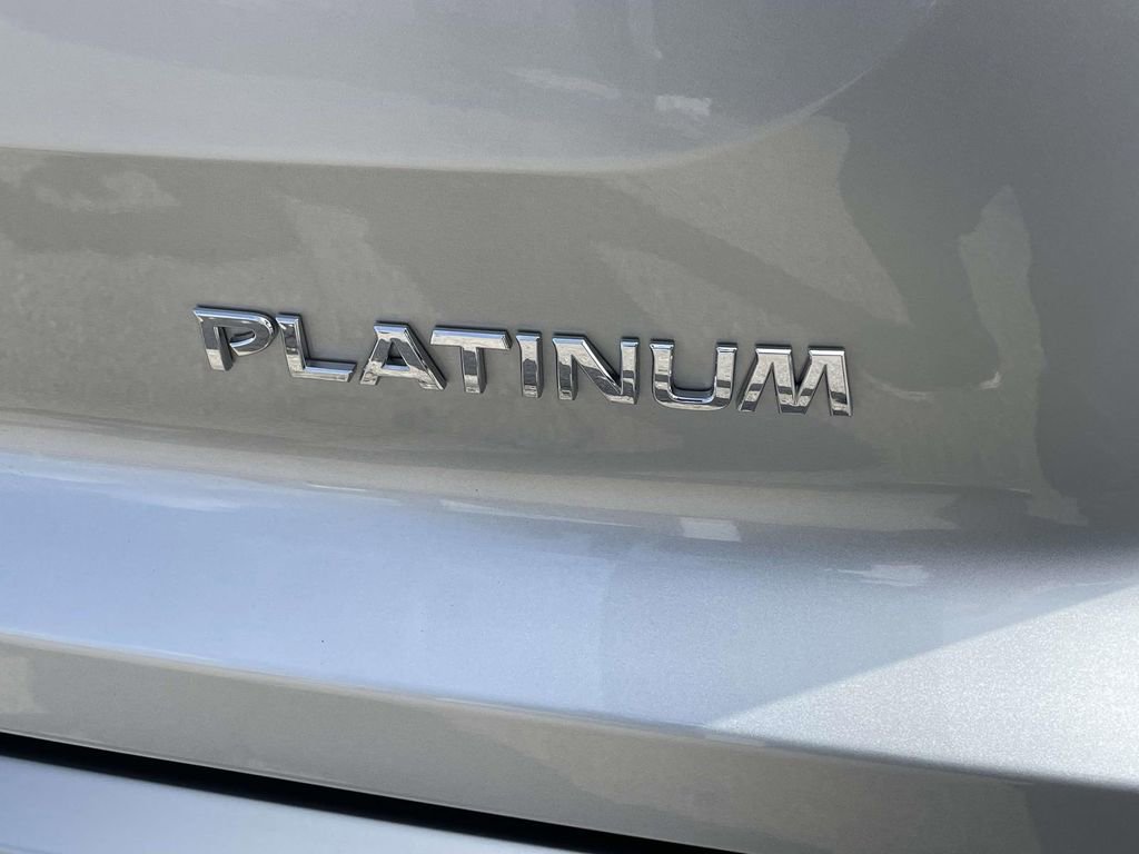 Used 2025 Nissan Pathfinder Platinum w/ Cargo Package image 8