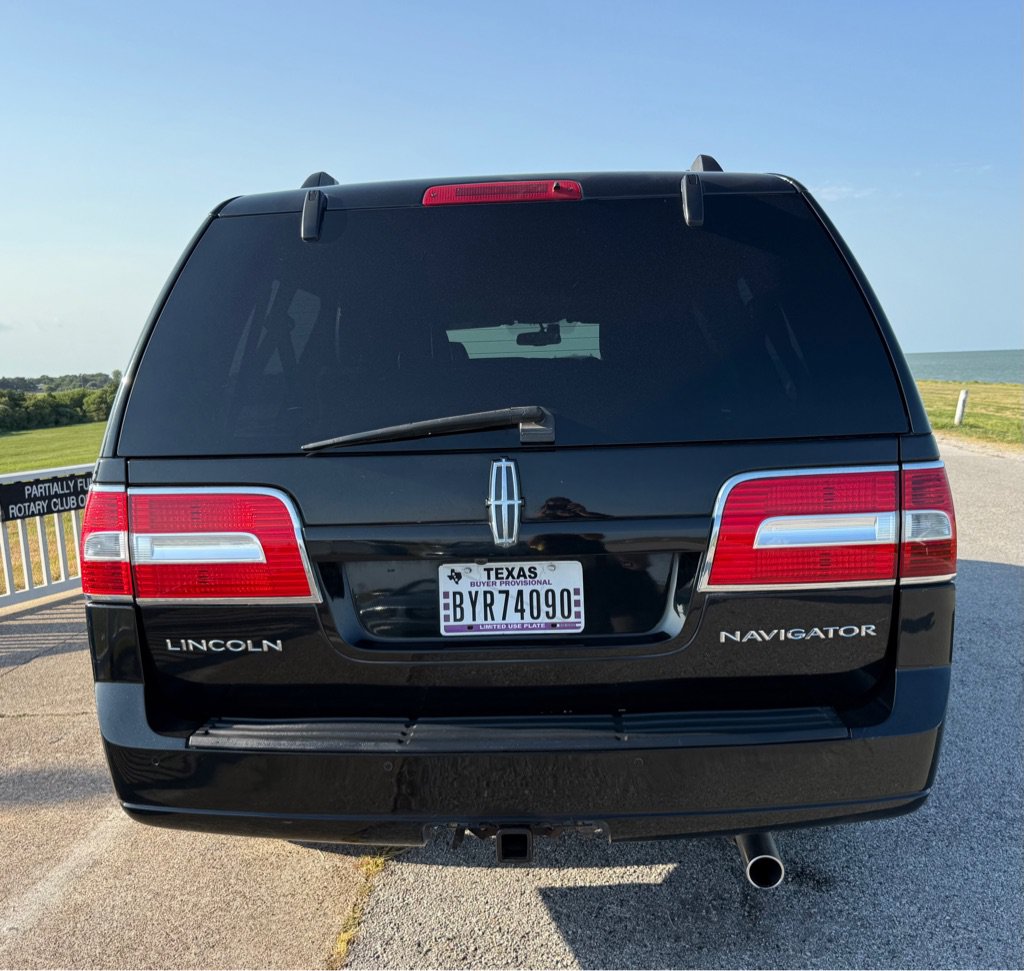 Used 2013 Lincoln Navigator L 4WD w/ HD Trailer Tow Pkg image 6