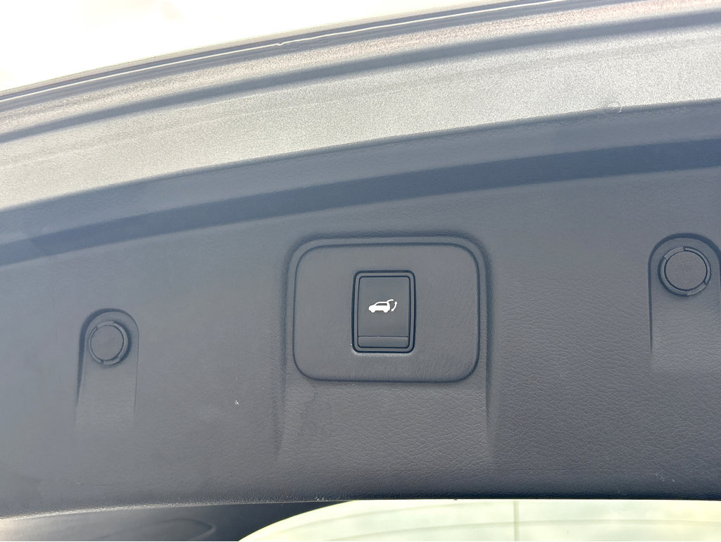 Used 2018 Nissan Murano Platinum w/ Cargo Package image 33