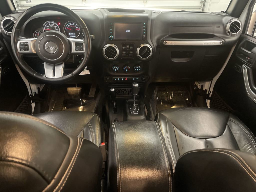 Used 2016 Jeep Wrangler Unlimited Rubicon AWD/4WD image 11