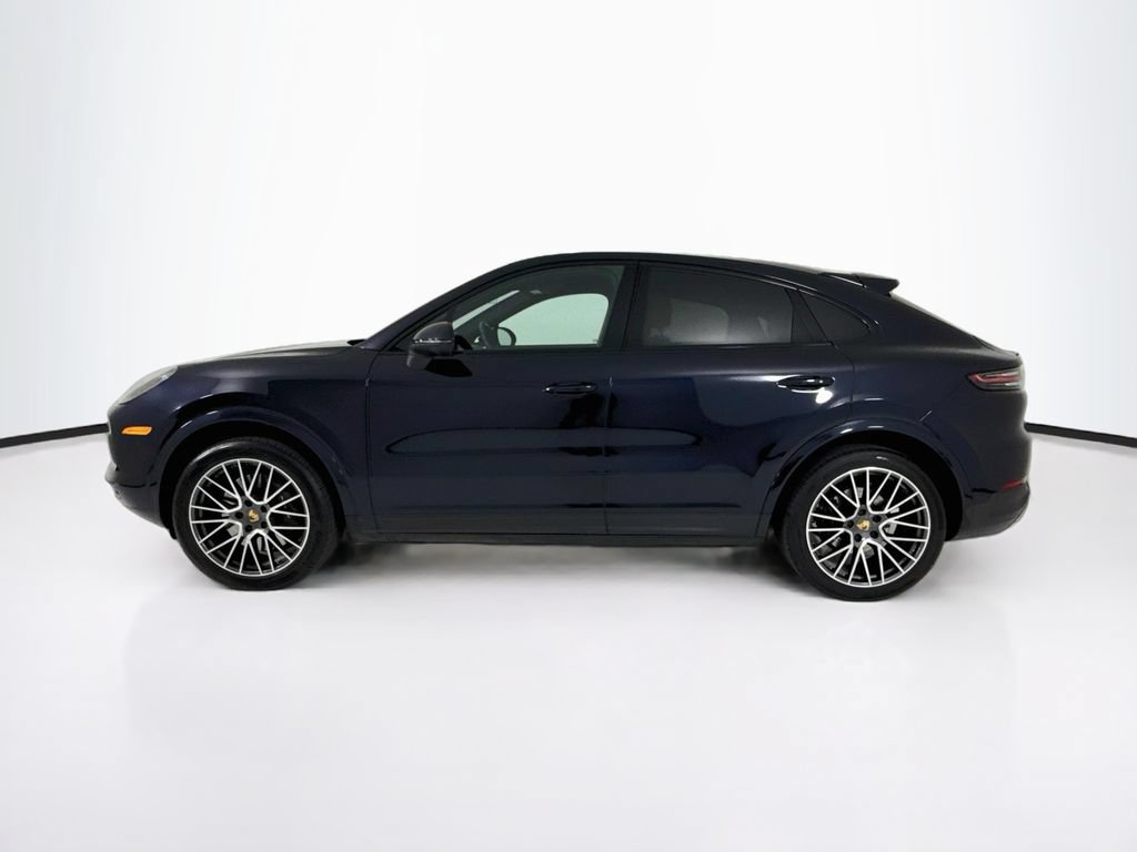 Certified 2021 Porsche Cayenne Coupe AWD/4WD image 2