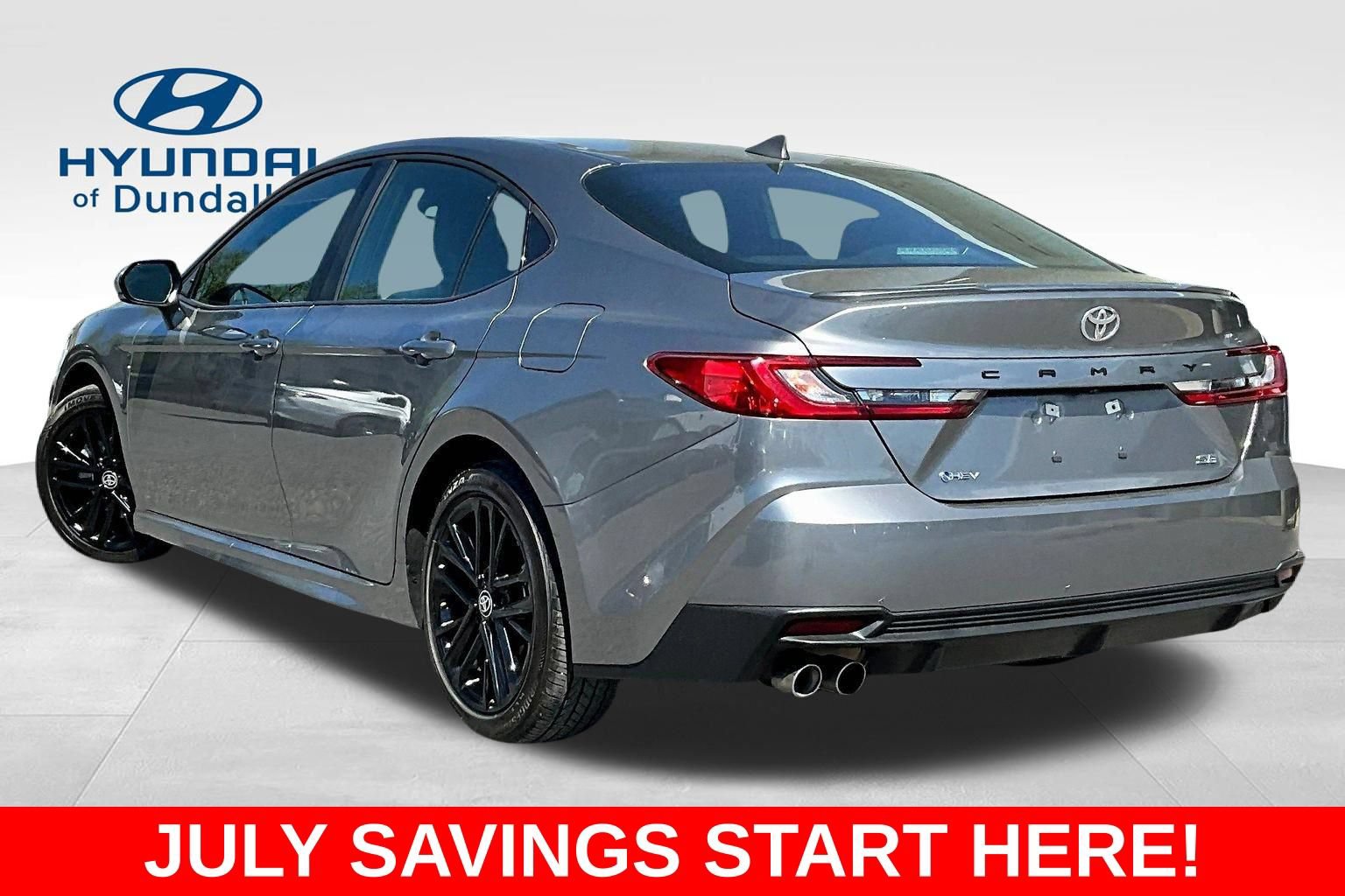 Used 2025 Toyota Camry LE FWD image 5