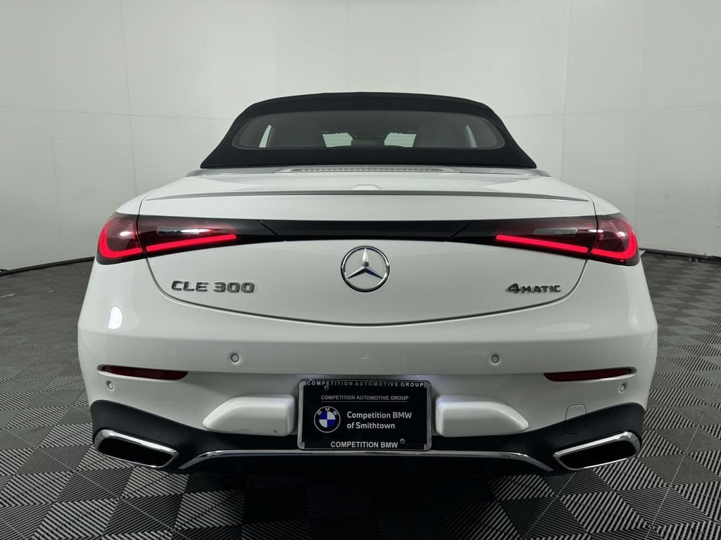 Used 2024 Mercedes-Benz CLE 300 4MATIC Cabriolet image 9
