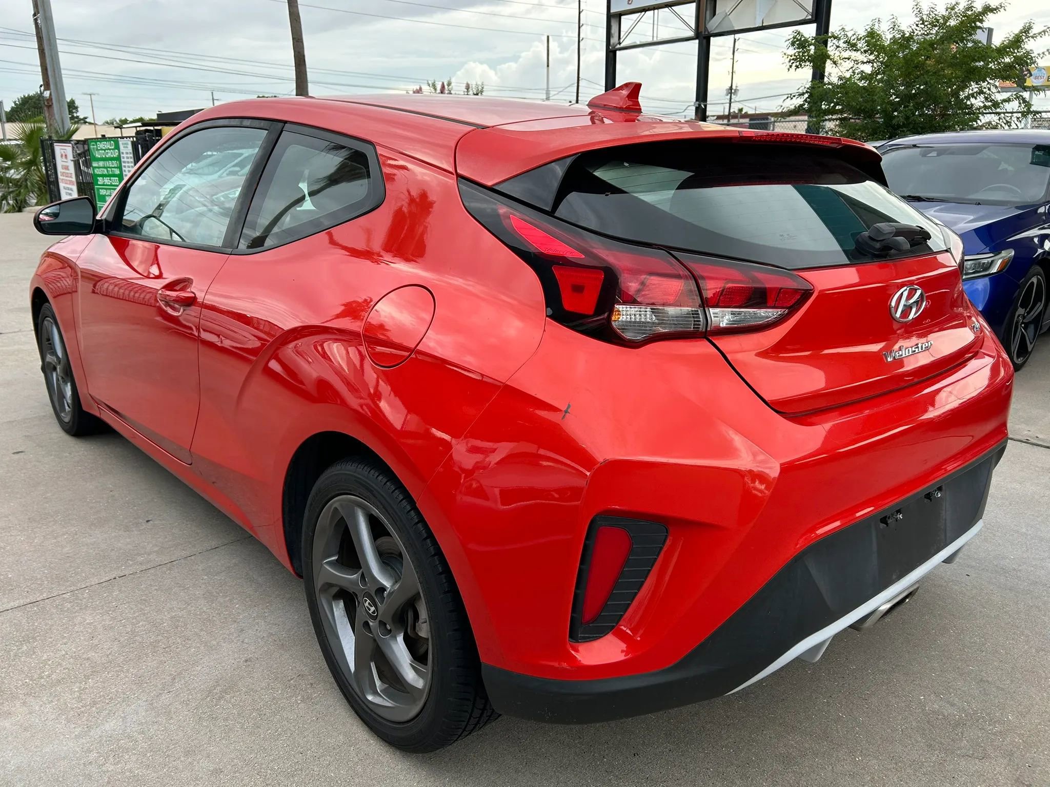 Used 2020 Hyundai Veloster 2.0 FWD image 3