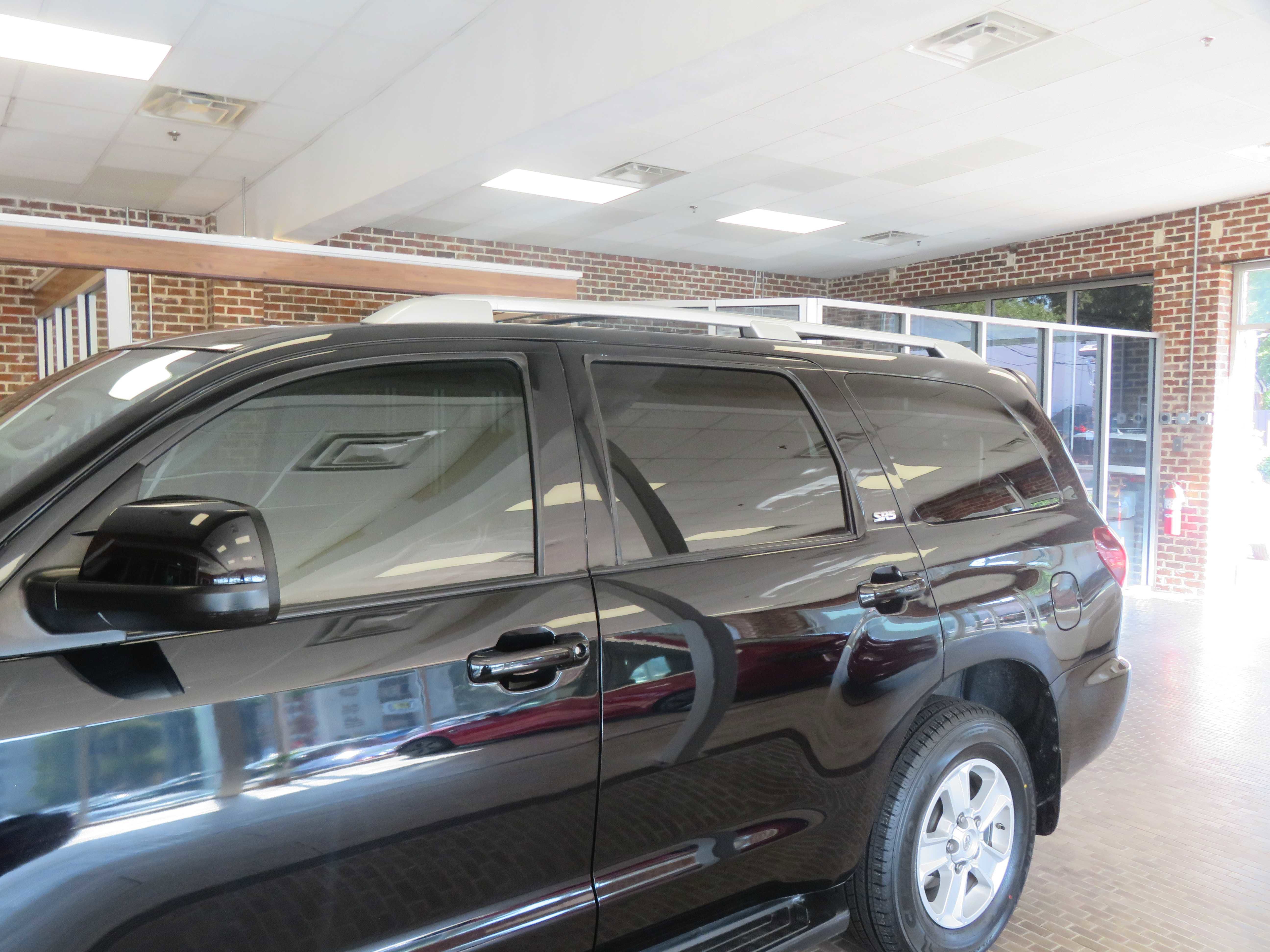 Used 2019 Toyota Sequoia SR5 AWD/4WD image 77