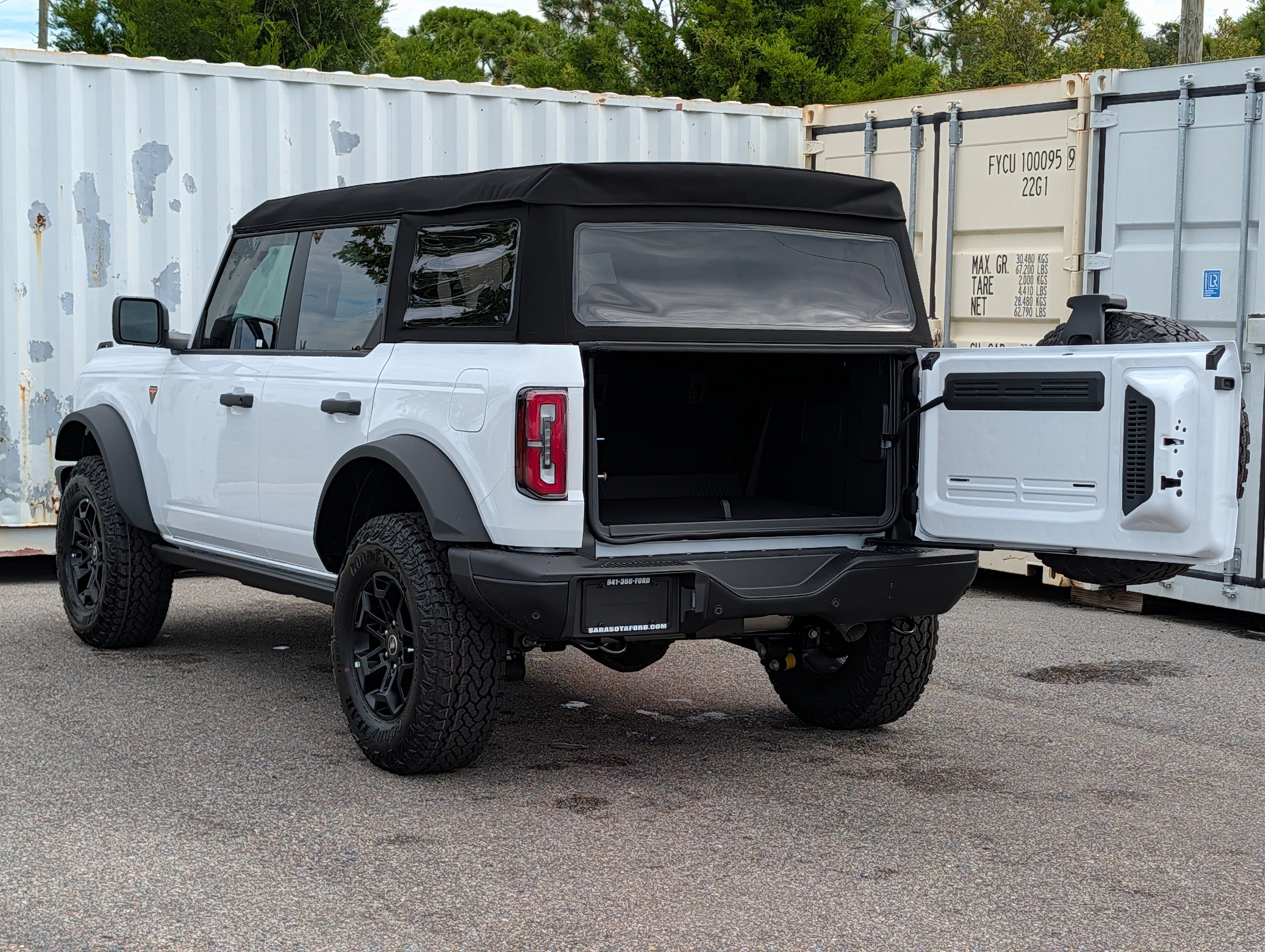 New 2026 Ford Bronco Badlands AWD/4WD image 15