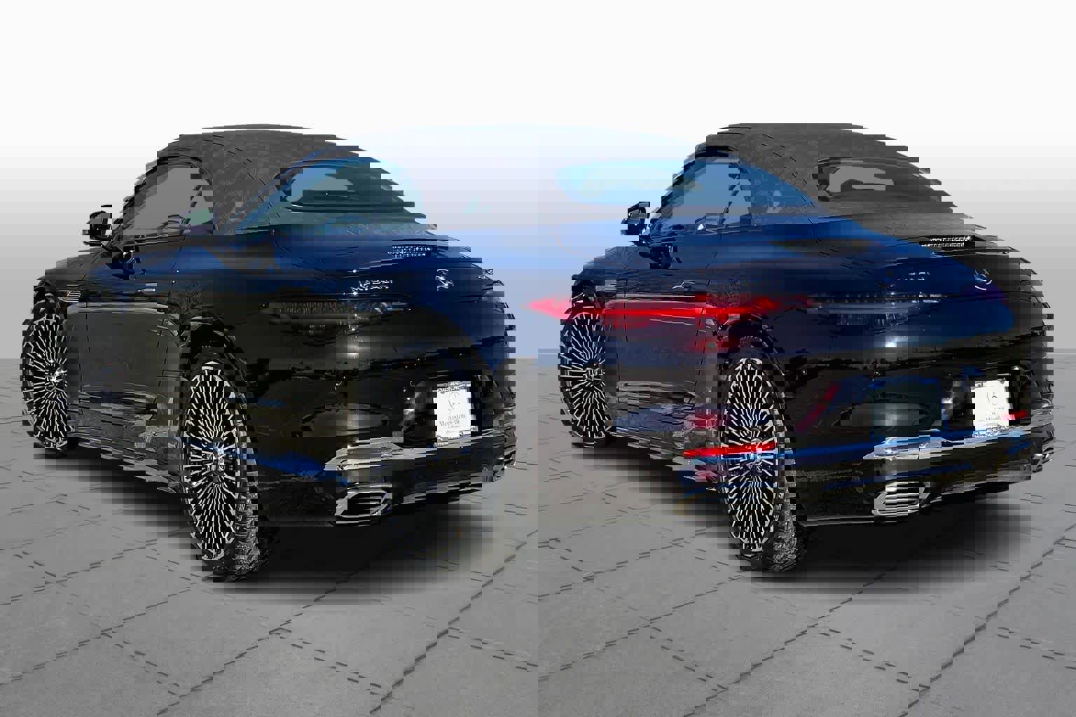 New 2026 Mercedes-Benz Maybach SL 680 image 16