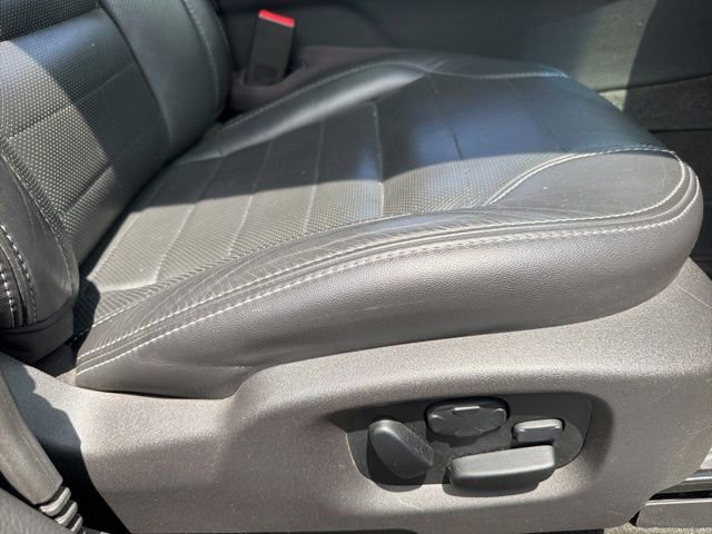 Used 2013 Ford Taurus SHO AWD/4WD image 9