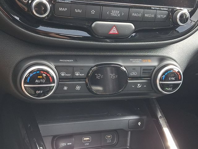 Certified 2024 Kia Soul GT-Line w/ Option Group 020 FWD image 16