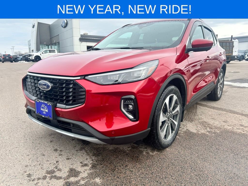 Used 2023 Ford Escape Platinum w/ Class II Trailer Tow Package image 10