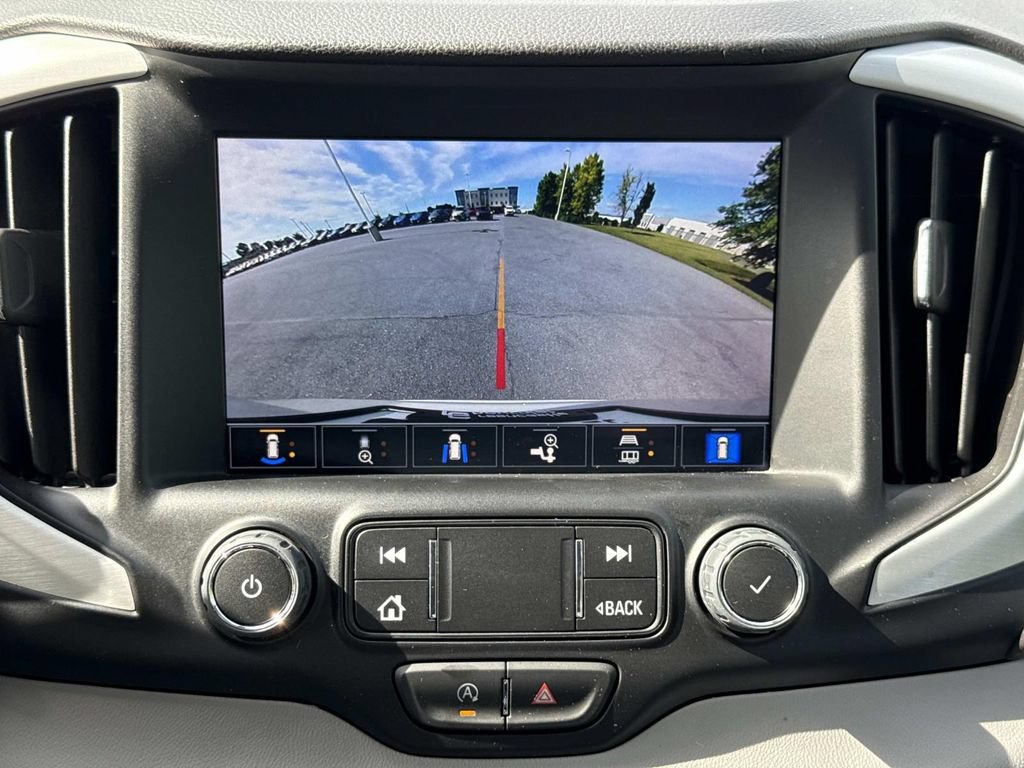 Used 2023 GMC Terrain SLT w/ Infotainment Package II AWD/4WD image 6