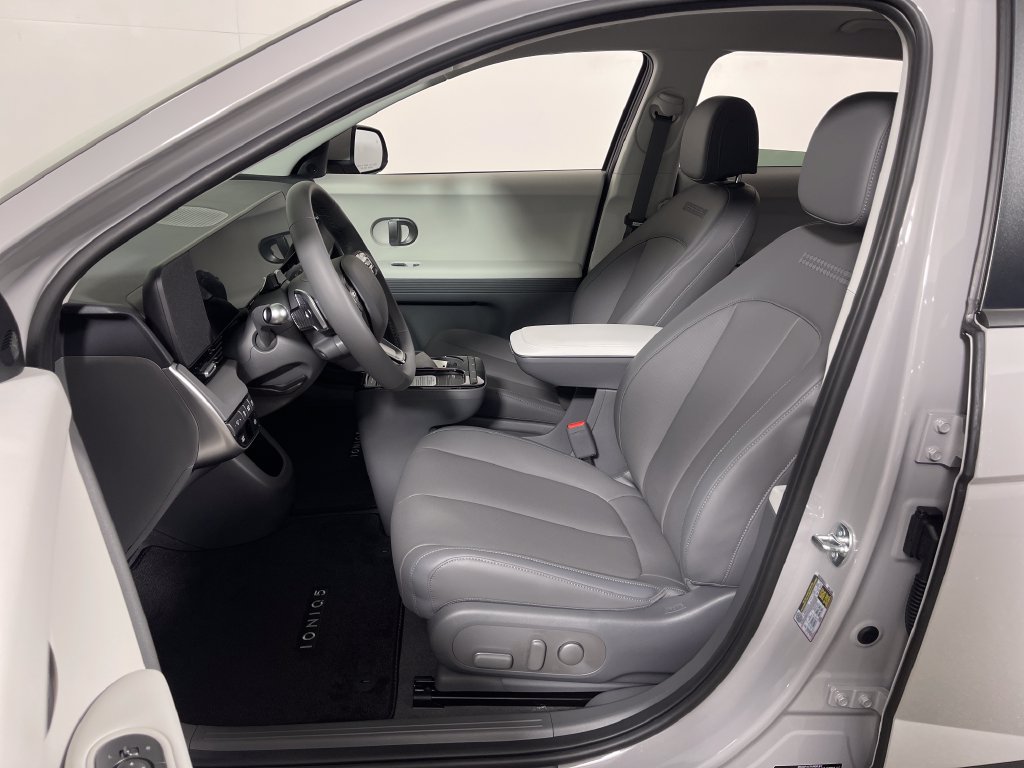 New 2027 Hyundai Ioniq 5 SEL RWD image 13