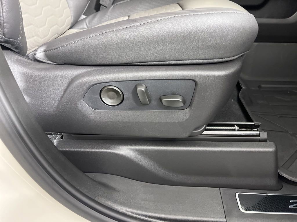 New 2026 Chevrolet Silverado 2500 ZR2 w/ LPO, Dark Essentials Package image 12