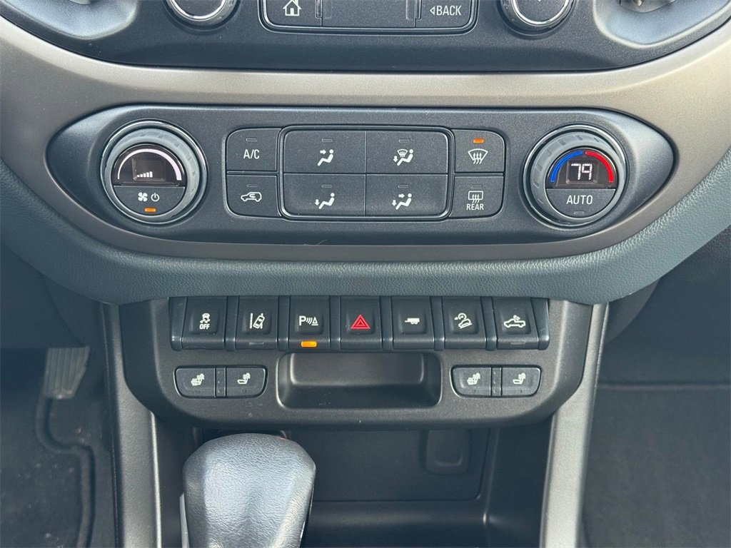 Used 2022 Chevrolet Colorado Z71 w/ Safety Package image 14