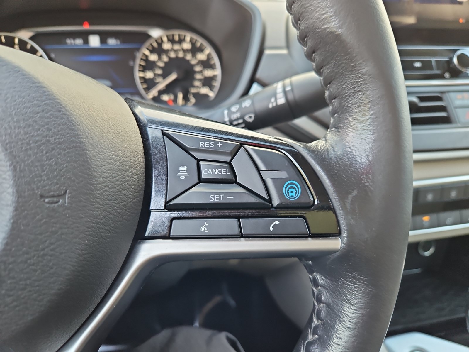 Used 2023 Nissan Altima 2.5 SV w/ SV Premium Package AWD/4WD image 25