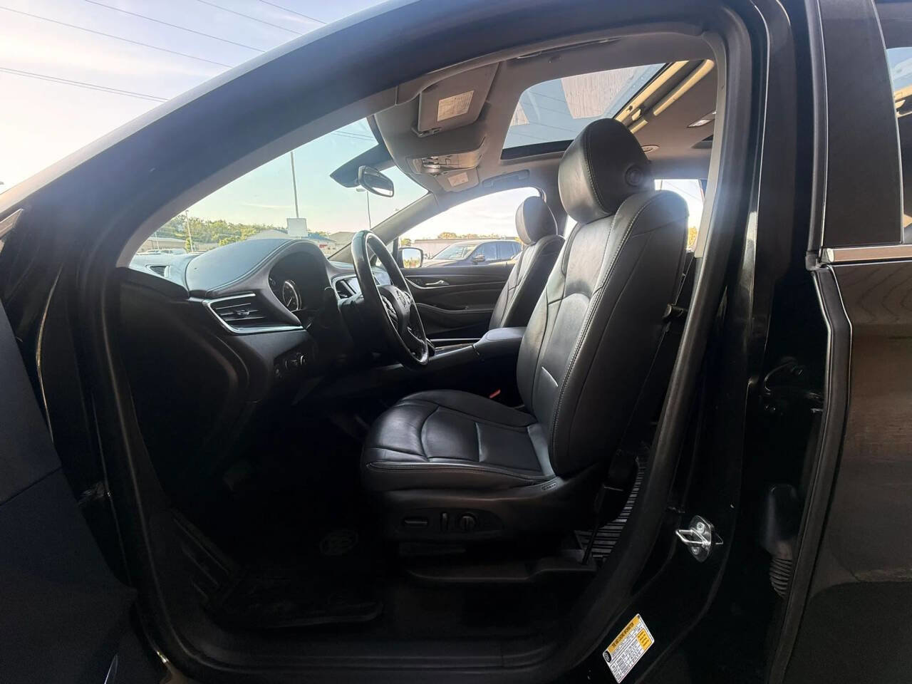 Used 2019 Buick Enclave Premium w/ LPO, Hit The Road Package AWD/4WD image 24