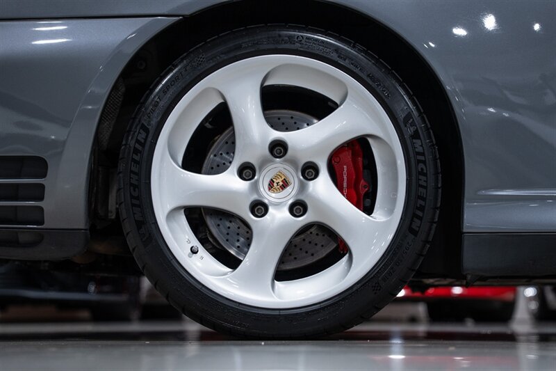 Used 2004 Porsche 911 Carrera 4S AWD/4WD image 42