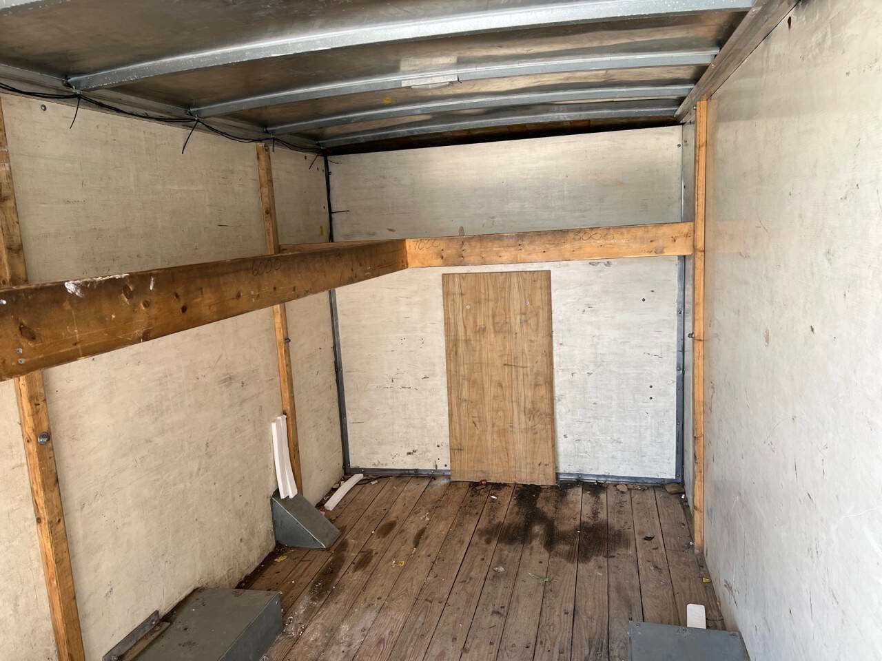 Used 2017 Chevrolet Express 3500 RWD image 15