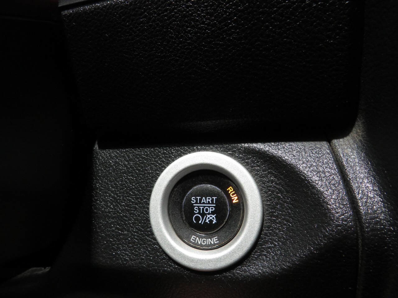 Used 2013 RAM 1500 Sport w/ Sport Premium Group AWD/4WD image 21