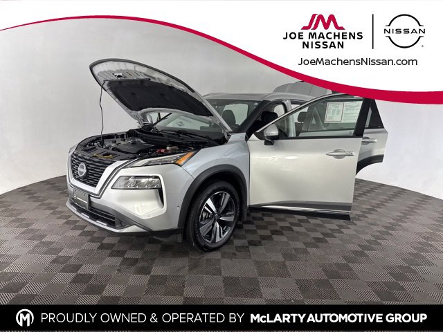 Used 2023 Nissan Rogue SL w/ SL Premium Package image 11