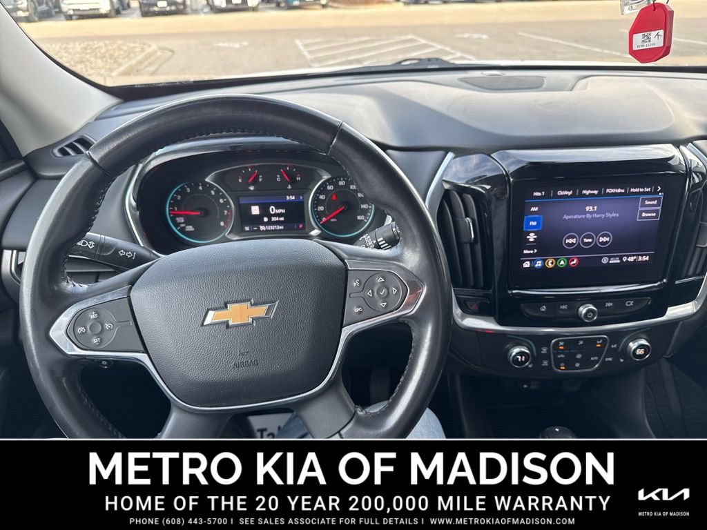 Used 2020 Chevrolet Traverse LT w/ LT Premium Package image 17